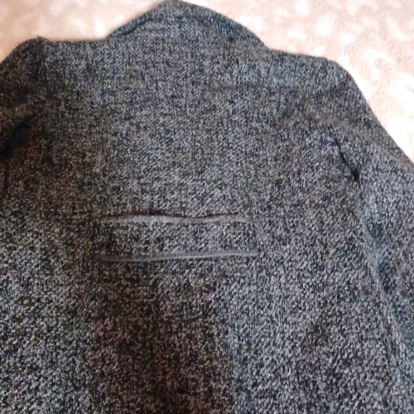 Wool blend coat - Picture 8 of 11